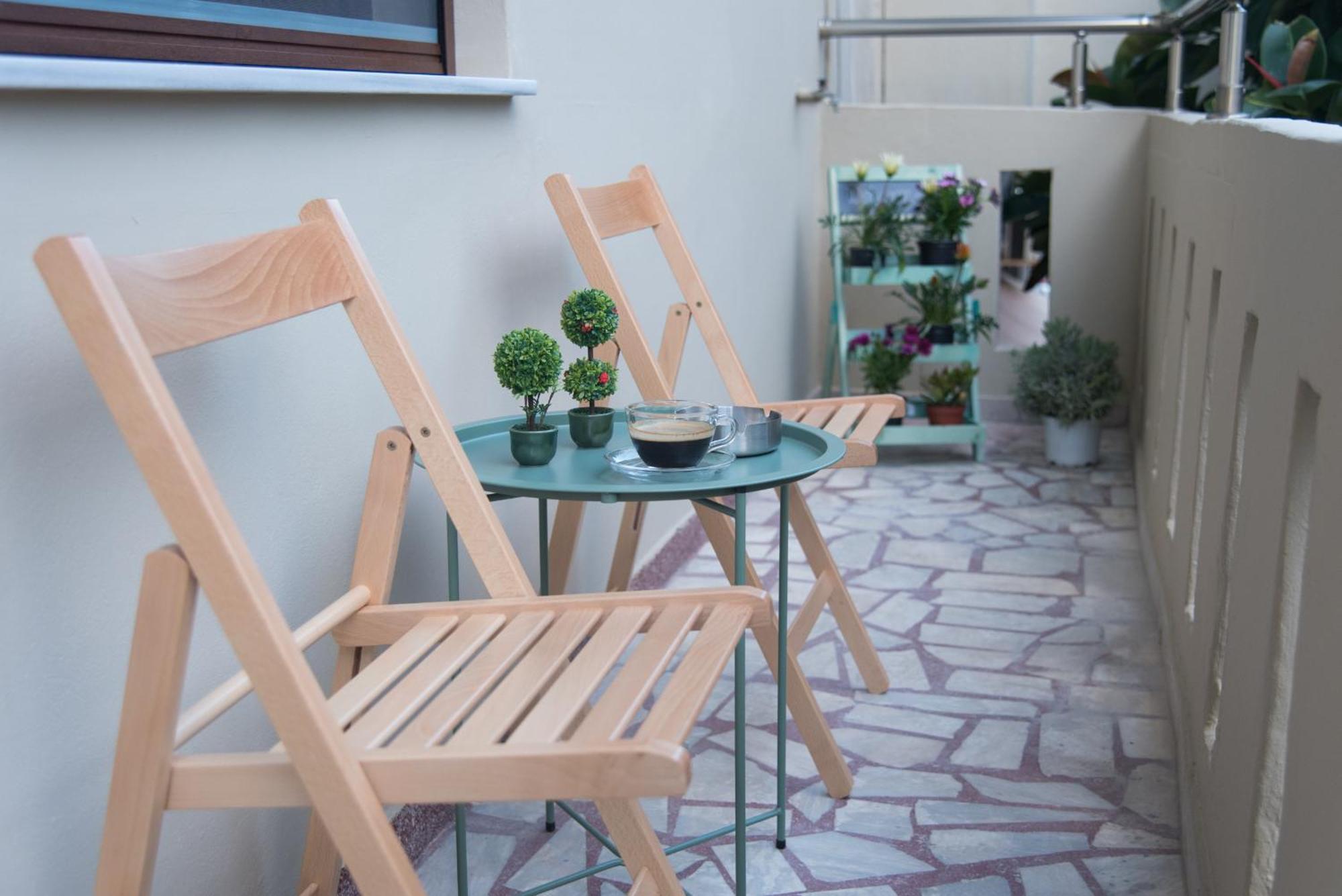 Comfy & Modern Apartment In The Heart Of Heraklion Kültér fotó