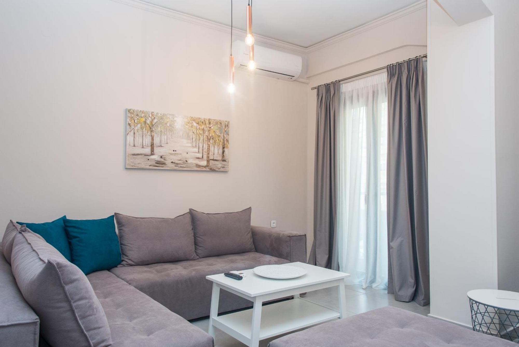 Comfy & Modern Apartment In The Heart Of Heraklion Kültér fotó